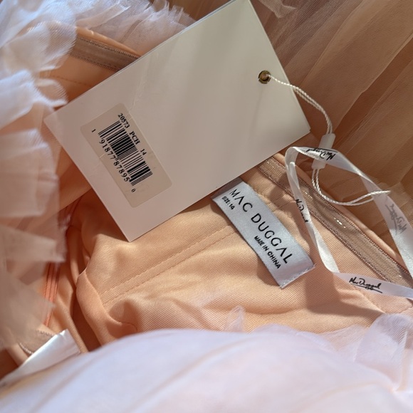 MAC DUGGAL
Pink Strapless Tulle Ruffle Gown Anthropologie - Picture 15 of 17